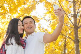 De ce nu mai cumpără chinezii smartphone-uri. Vânzările au ajuns la cel mai semnificativ declin din ultimii 10 ani