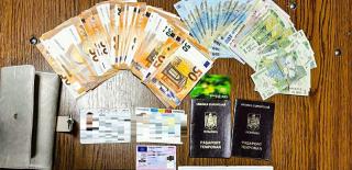 Doi soți întorși în țară din Italia și-au pierdut portofelul cu toți banii pe care îi aveau la ei