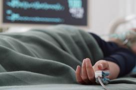 O fată de 14 ani din Piatra Neamț a murit, după ce i s-a făcut rău la un antrenament de volei