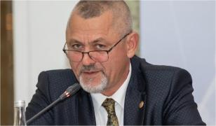 Culmea ironiei. Viorel Focşa, deputatul AUR care și-a bătut soția, vrea să inițieze o dezbatere despre violența domestică