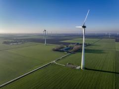 Unul dintre cei mai mari producători de energie din surse regenerabile dă în judecată România. Este nemulțumit de suprataxarea profiturilor