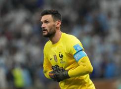 portarul Hugo Lloris la finala Cupei Mondiale Franța - Argentina, 2022