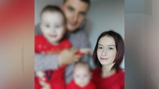 Mama care şi-a aruncat copiii de la etajul al doilea al unui hotel, trimisă în judecată