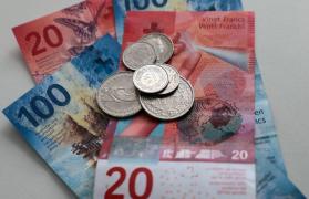 Leul românesc a pierdut teren în raport cu francul elveţian