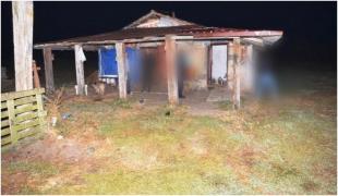 Bărbat de 56 de ani, sclav la o stână din Argeș. Era obligat să muncească, ținut în condiții deplorabile, fără hrană și tratamentul de care avea nevoie