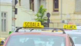 Un tânăr din Argeş a venit beat să dea examenul de permis auto. S-a prezentat în fața polițiștilor mirosind puternic a alcool