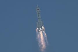 Cel mai tânăr echipaj de astronauți din istoria Chinei se îndreaptă spre stația spațială. Cât va dura misiunea