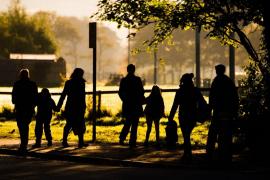 Ţara în care părinţii riscă închisoarea dacă nu-şi duc copiii la şcoală