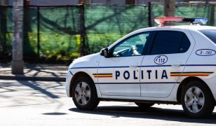 Poliţiştii mureşeni, alertaţi că o fată de 14 ani ar fi fost răpită. Adolescenta a fost găsită după 10 minute, într-o maşină