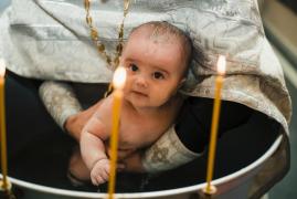 Cât costă un botez la biserică