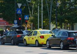 CNAIR, amendată cu 14.500 de lei, după ce a semnalizat greşit o intersecţie din Prahova