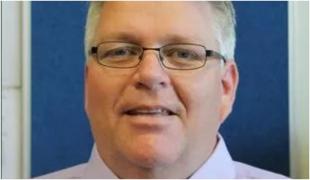 Un profesor de religie s-a stins la școală, după ce a făcut atac de cord. Bărbatul din Australia, plâns de zeci de elevi