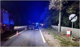 Accident grav cu 3 maşini implicate, într-o comună din Suceava. Două tinere rănite au fost transportate la spital