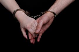 "Afacerea" cu care doi soţi au crezut că dau lovitura, dar au ajuns la poliţie. Prejudiciul depășește 1,3 milioane de euro