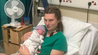 Caitlin Faulder, tânăra care a murit în somn, alături de fiica ei, Poppy