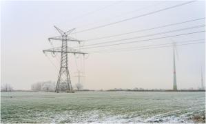 Haos, după episodul de viscol şi ninsoare. Aproape 70.000 de ialomiţeni au rămas fără curent, după ce reţeaua de alimentare a fost avariată de vremea rea