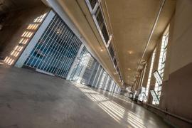 Un adolescent de 17 ani din SUA, suspect de crimă, a evadat din închisoare pentru a doua oară în decurs de o lună