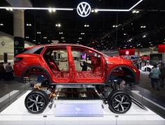 Mii de concedieri la Volkswagen. Maşinile VW nu mai sunt competitive din cauza costurilor prea mari