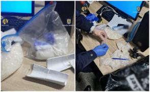 Droguri ascunse în hainele unei femei din Brăila