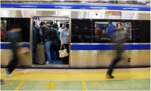 Româncă de 21 de ani, reținută după ce a jufuit un turist la metroul din Milano. L-a lăsat fără 14.000 de euro, iar polițiștii nu au reușit să recupereze banii