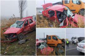 Tânăr mort într-un Logan făcut zob, la ieșire din Adjud. Mașina a fost zdrobită după impactul cu un TIR și o camionetă