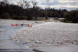 Alertă de inundații în nord-vestul României. Hidrologii au emis cod roşu pe râurile din bazinul hidrografic Holod, sub cod roșu până marți la ora 12.00