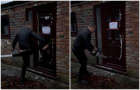Momentul în care un dezvoltator imobiliar îi distruge uşa unui chiriaş cu drujba, în UK. "Asta se întâmplă când nu-ţi plăteşti chiria"