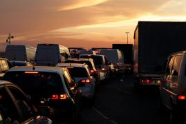 Trafic intent la vămi înainte de sărbători. Peste 200 de mii de oameni au intrat în România, dintre care 75% doar prin Ungaria