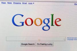 Căutarea pe Google care îţi poate crea probleme. Hackerii o folosesc pentru a-ţi fura datele bancare