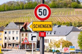 Consiliul JAI se reuneşte astăzi la Bruxelles. Ce şanse sunt să fie discutată aderarea României la Schengen