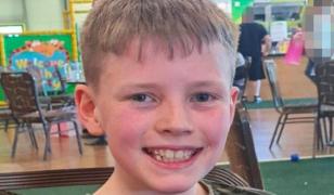 Un băiat de 10 ani s-a spânzurat din greșeală în leagăn, în UK