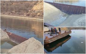 Barjă încărcată cu peste 1000 de tone de nisip, scufundată în Canalul Poarta Albă-Midia Năvodari