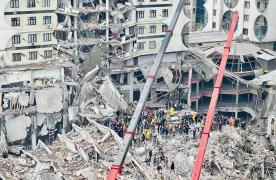 USGS estimează până la 10.000 de morți, după cutremurul de 7,8 care a devastat Turcia și Siria