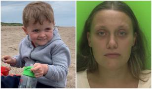 O tânără și-a omorât în bătaie fiul vitreg, apoi l-a filmat în timp ce zăcea pe podea, în UK