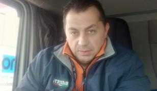 "Datorită lui încă mai suntem părinți". Un şofer român de TIR a devenit erou în Italia, după ce a salvat o fetiţă de la moarte