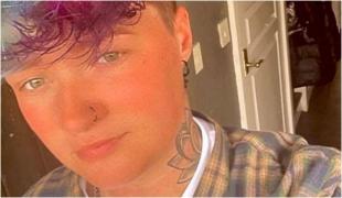 O angajată a unui supermarket a furat peste 900 de euro din casa de marcat, pentru a plăti datoriile făcute de sora ei, în UK