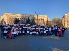 Protest în Piața Victoriei, după votul în Senat faţă de pragul de 250.000 de lei pentru abuz în serviciu