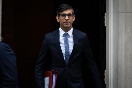 Marea Britanie îi va împiedica pe cei care sosesc ilegal să rămână în țară. Anunţu făcut de premierul Rishi Sunak