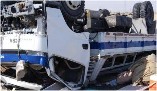 Nouă polițiști au murit și alți 13 au fost răniți, după un atac sinucigaș, în Pakistan