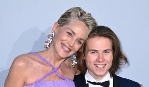 Sharon Stone alături de fiul său Roan