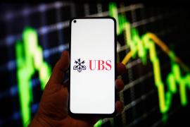 UBS a cumpărat Credit Suisse, aflat în pragul colapsului după problemele de pe bursă