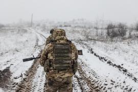 Soldaţii ruşi de pe front se omoară între ei pe fondul consumului de alcool. Ce arată ultimul raport al Ministerului britanic de Apărare