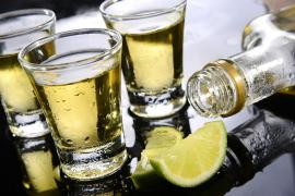 Tequila cu "gust" de droguri. Aproape 10 tone de metamfetamină lichidă, descoperite de autorităţile mexicane în sticlele de alcool destinate exportului
