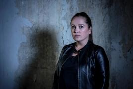 O poliţistă din UK s-a deghizat în şcolăriţă pentru a prinde un prădător sexual: "Aveam o fustiţă minusculă în carouri". Cum s-a terminat misiunea