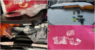 Trei traficanţi de droguri, reţinuţi la Satu Mare. Ar fi vândut substanţe şi elevilor de la două licee din orașul Carei