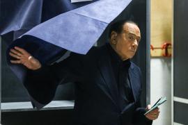 Silvio Berlusconi ar suferi de leucemie. Fostul premier italian a fost internat de urgenţă la Terapie Intensivă