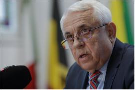 Cătălin Drulă: "Bufonul de la Agricultură, Nea Petrică, nu a fost în stare să negocieze mai mulţi bani pentru fermierii noştri"