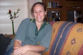 O mamă a patru copii a supravieţuit miraculos, bând apă din bălţi, după ce a rătăcit prin pustiu o săptămână