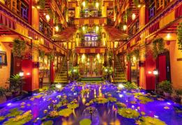 "Îmi e greu să dorm noaptea”. Calvarul unui chinez care descoperit un cadavru sub patul unei camere de hotel din Tibet