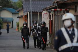 Atac armat cu 4 morţi, în Japonia. Un bărbat a ucis două femei şi doi poliţişti cu un cuţit şi o puşcă de vânătoare